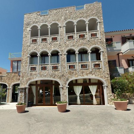 Albergo Residenziale Gli Ontani Cala Liberotto Exterior foto